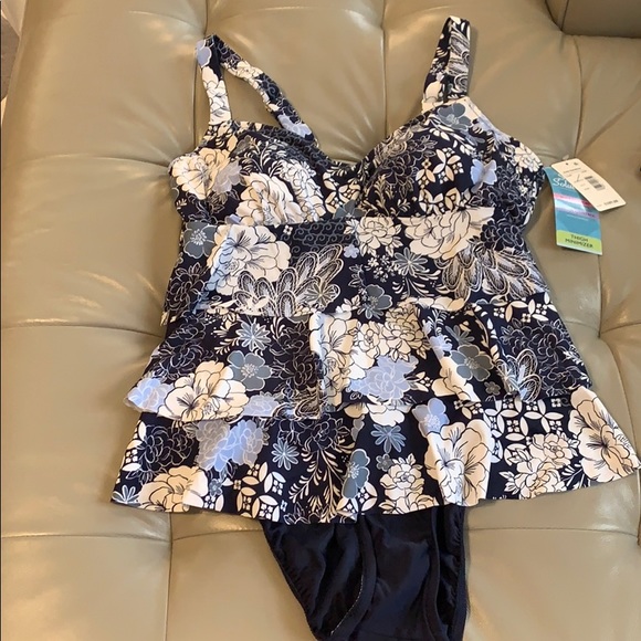 Swim solutions one piece swimsuit - Picture 5 of 8